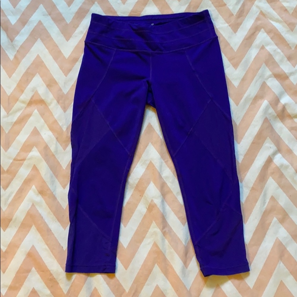 Athleta small Mesh Sonar Capris in Royal Purple